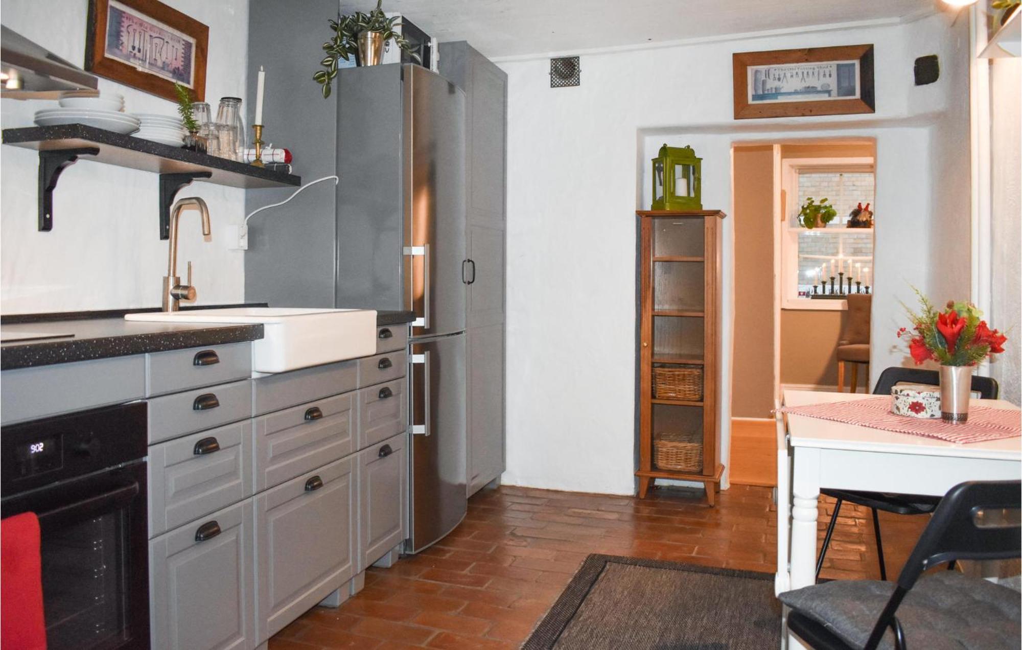 1 Bedroom Amazing Apartment In 斯塔德 外观 照片